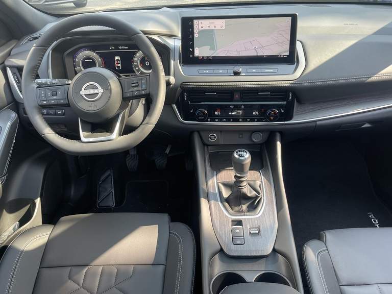 Nissan Nissan