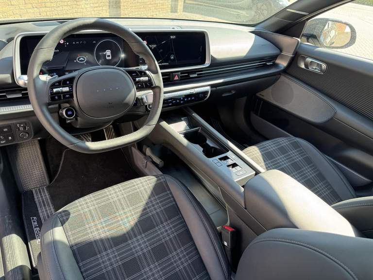 Hyundai Hyundai