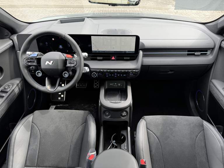 Hyundai Hyundai