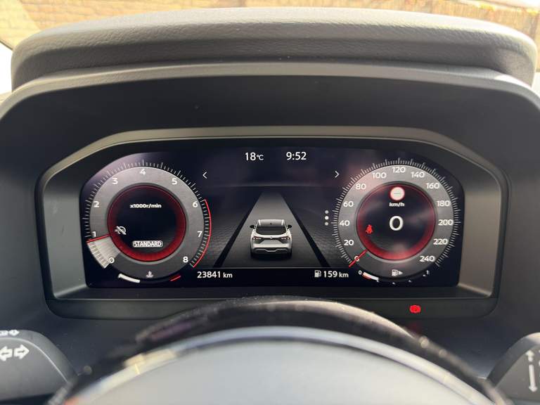 Nissan Nissan