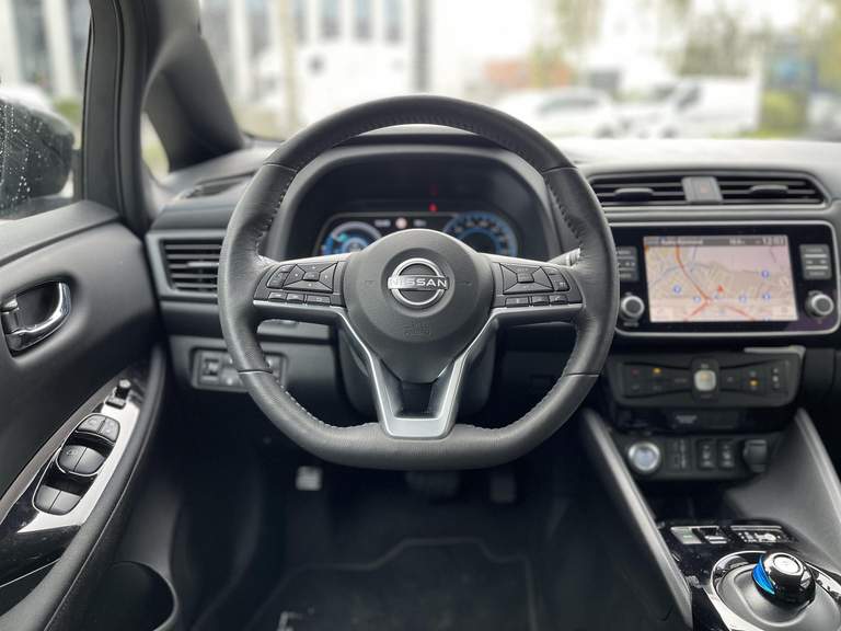 Nissan Nissan