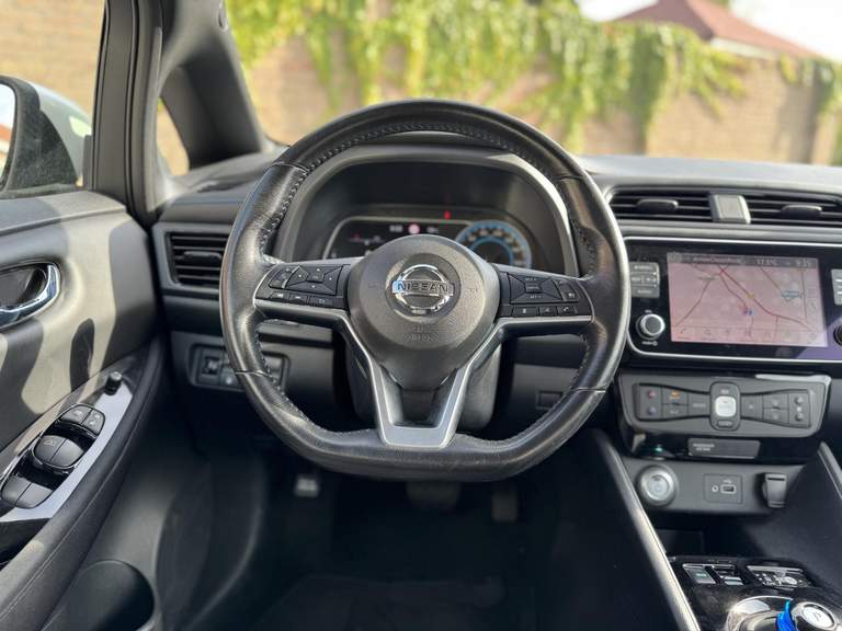 Nissan Nissan