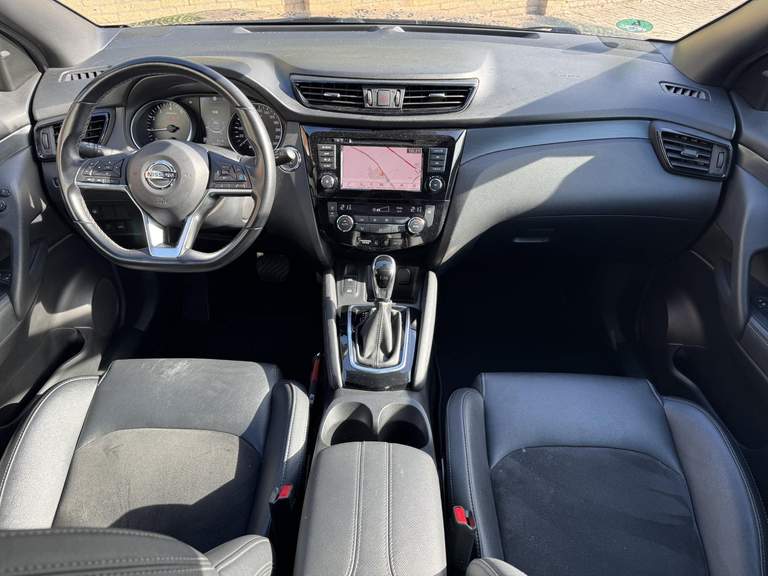 Nissan Nissan