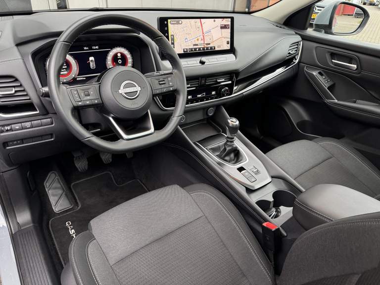 Nissan Nissan