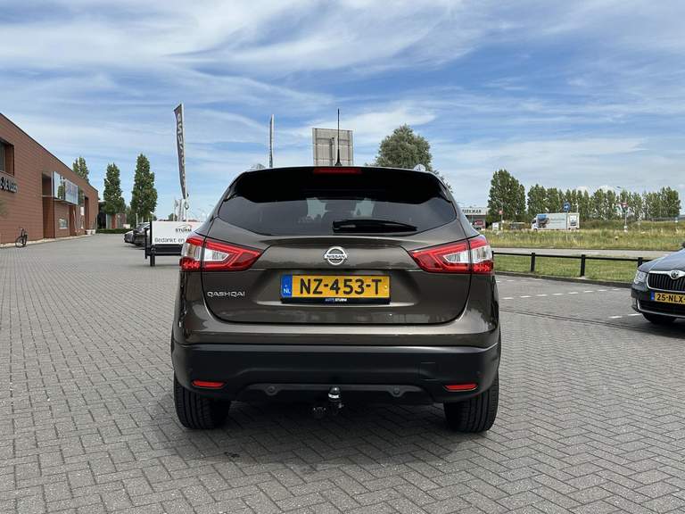 Nissan Nissan