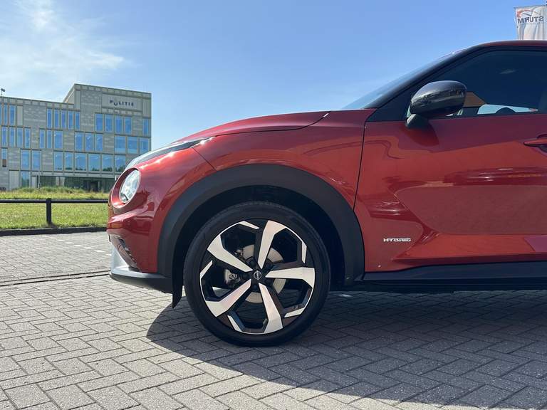 Nissan Nissan
