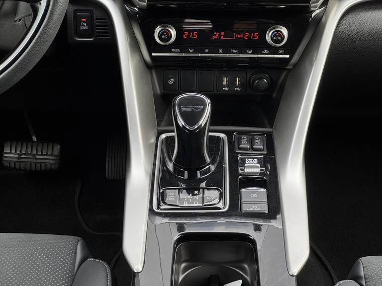 Mitsubishi Mitsubishi