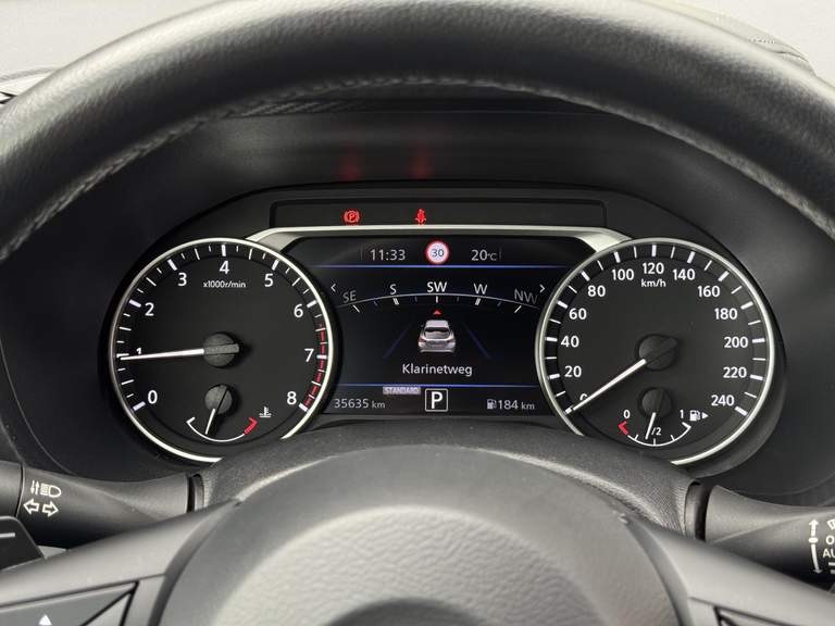 Nissan Nissan