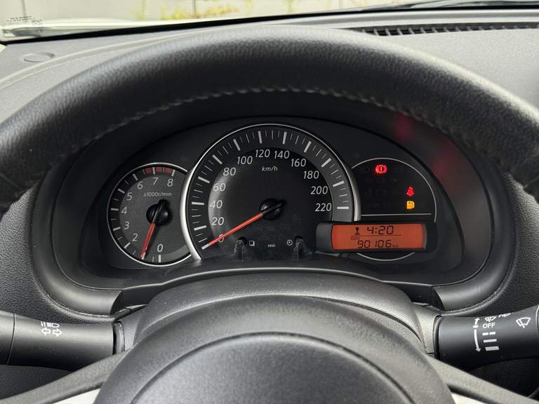 Nissan Nissan