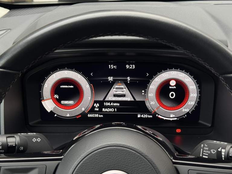 Nissan Nissan