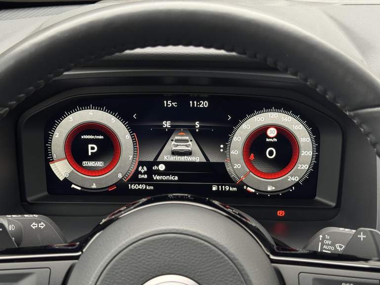 Nissan Nissan