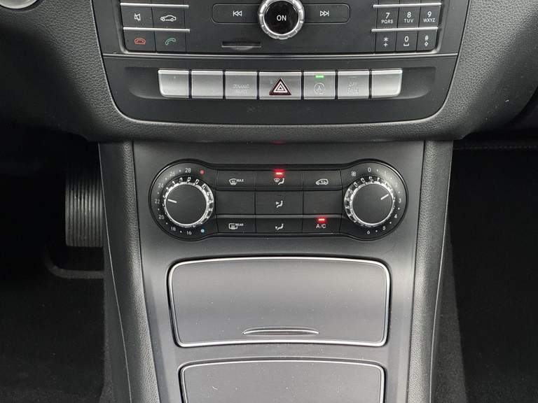 Mercedes-Benz Mercedes-Benz