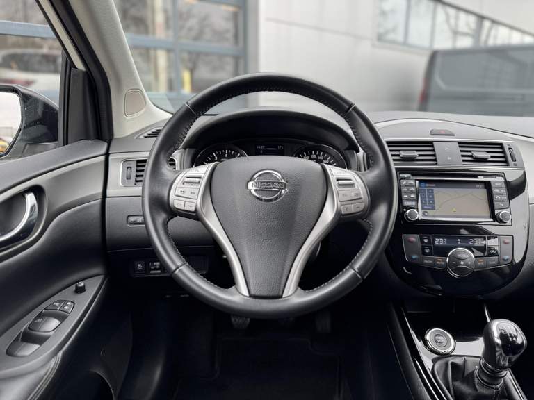 Nissan Nissan