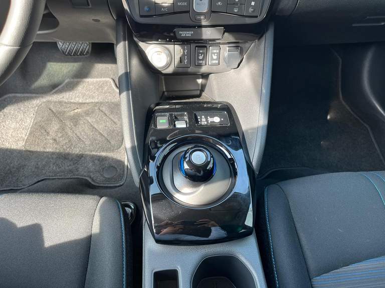 Nissan Nissan