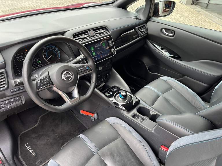 Nissan Nissan