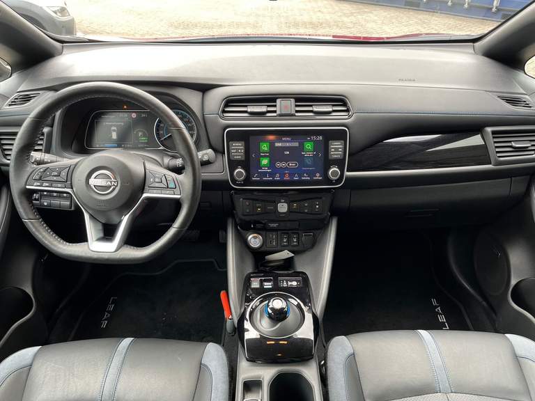 Nissan Nissan