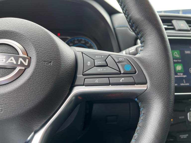 Nissan Nissan