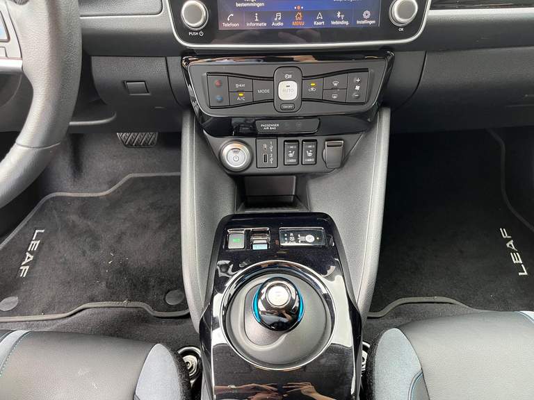 Nissan Nissan