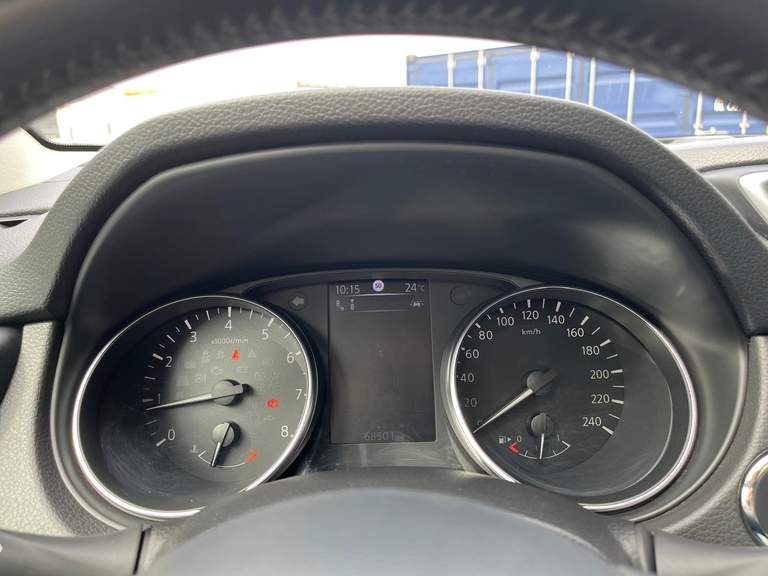 Nissan Nissan