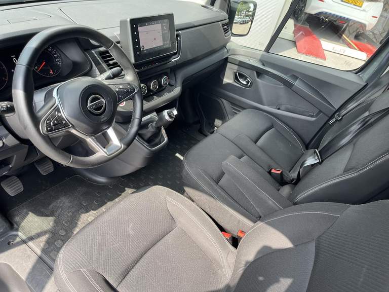 Nissan Nissan