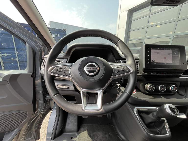 Nissan Nissan