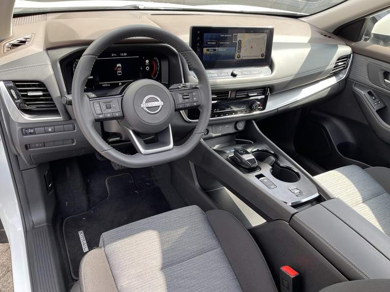 Nissan Nissan