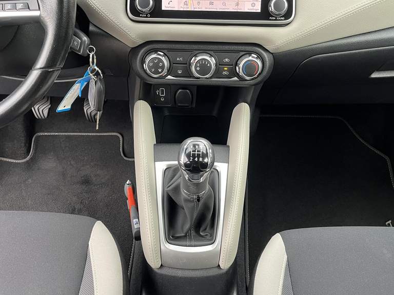 Nissan Nissan