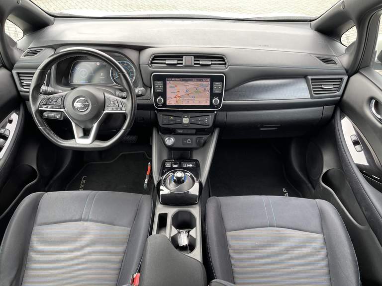 Nissan Nissan