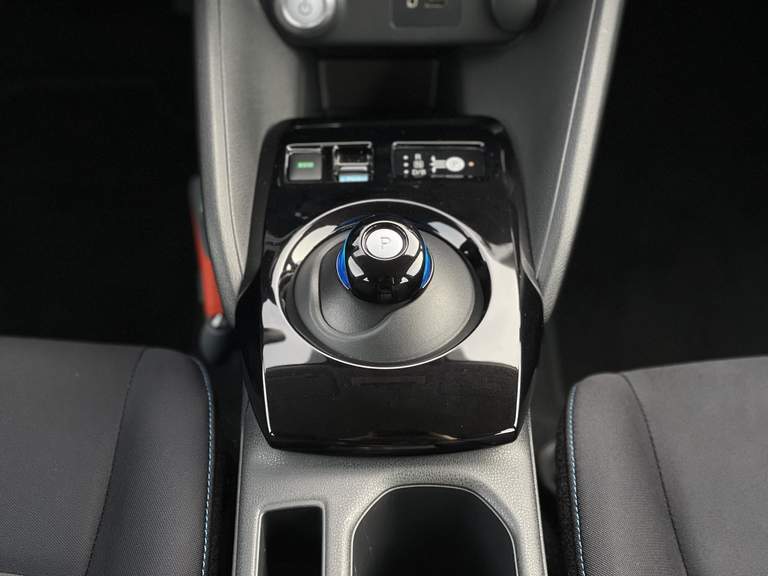 Nissan Nissan