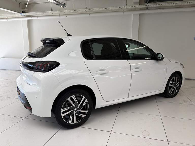 Peugeot Peugeot