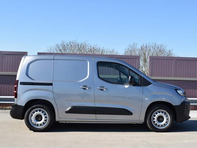 Peugeot Peugeot
