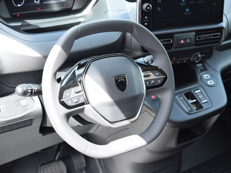 Peugeot Peugeot