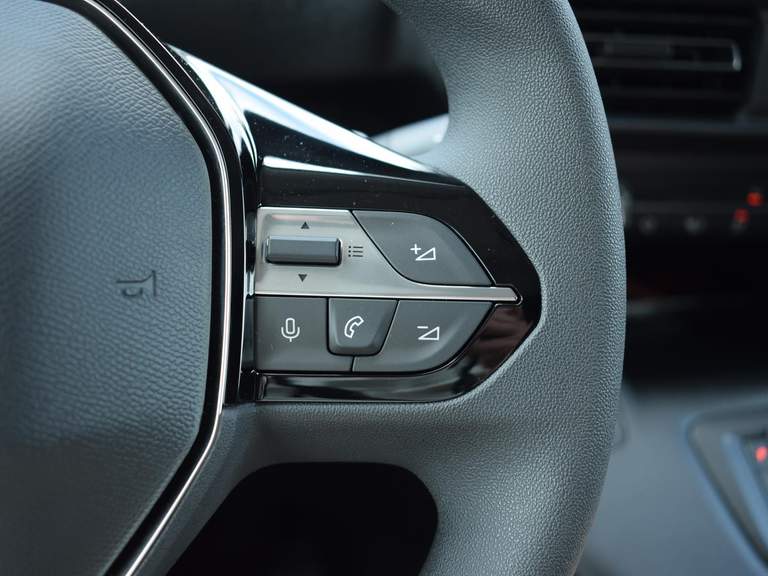 Peugeot Peugeot