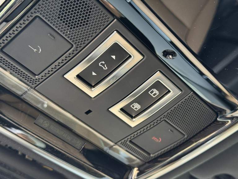 Land Rover Land Rover