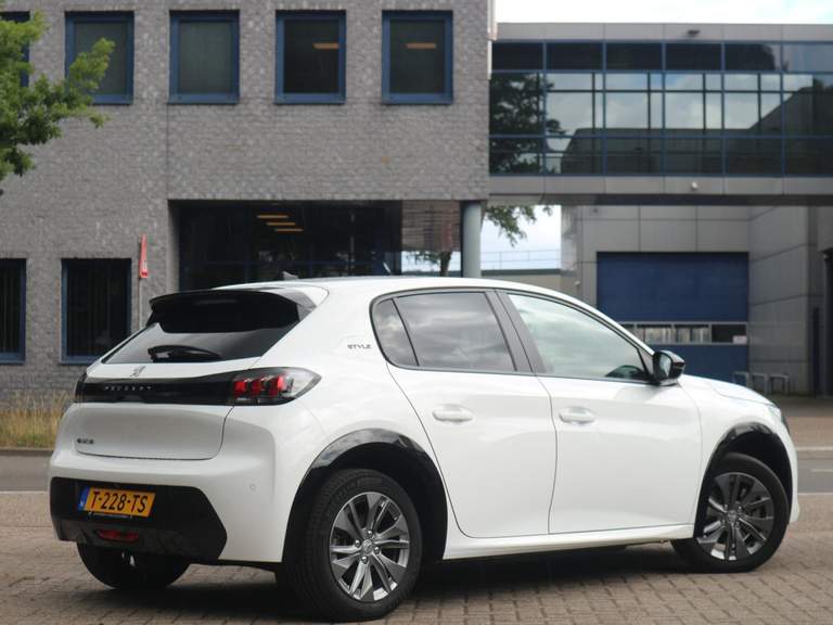 Peugeot Peugeot