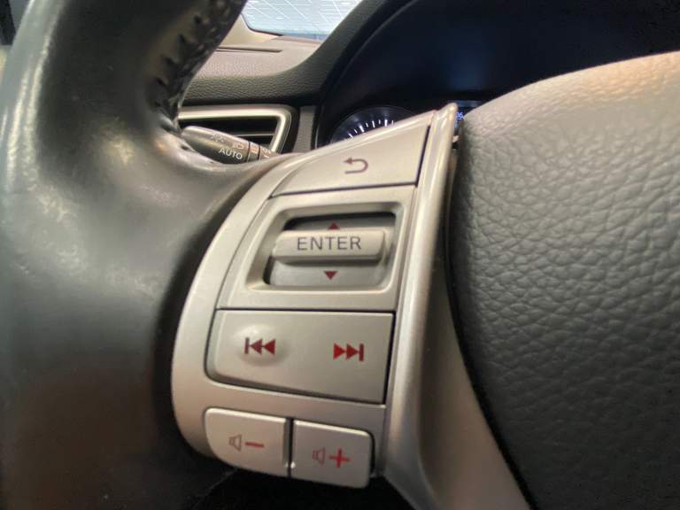 Nissan Nissan