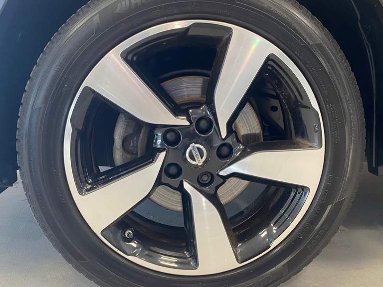 Nissan Nissan