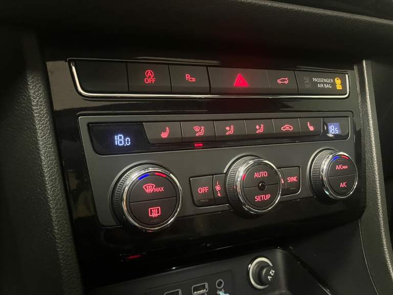 SEAT SEAT