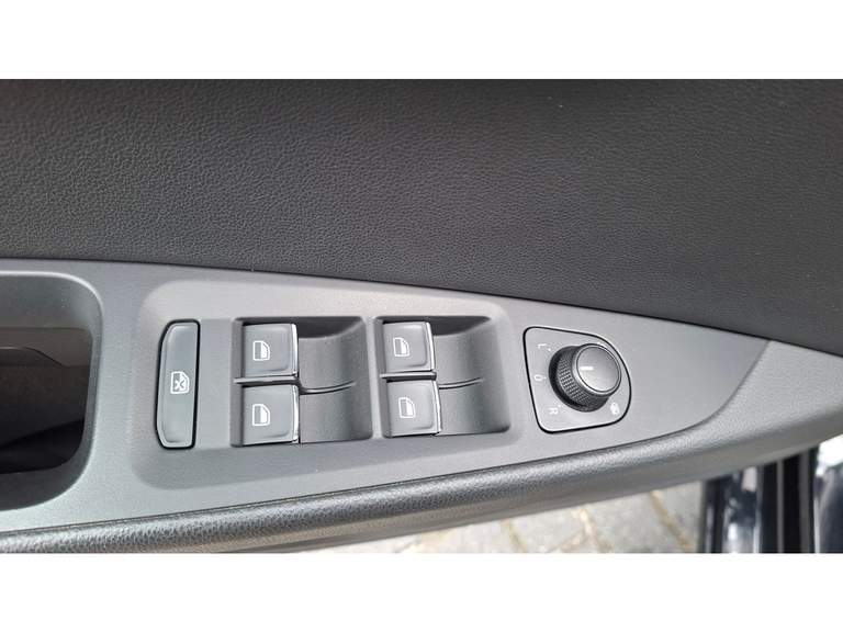 SEAT SEAT