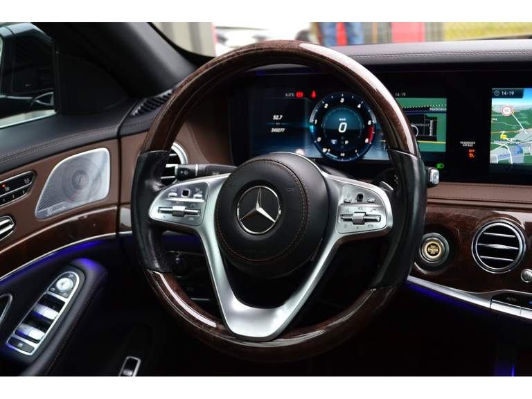 Mercedes-Benz Mercedes-Benz