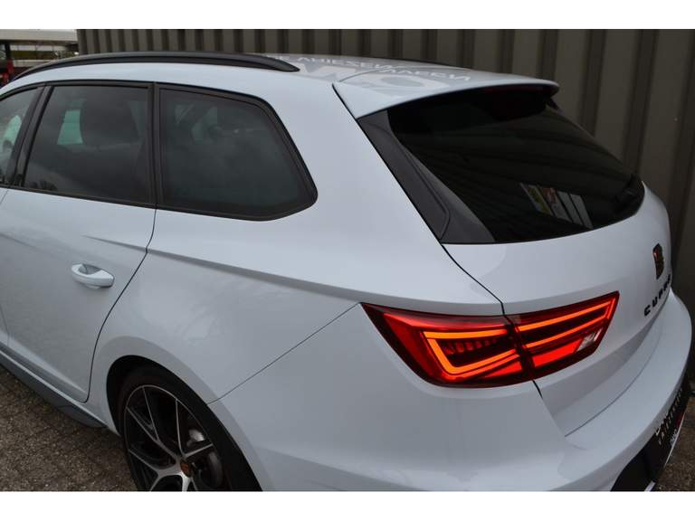 SEAT SEAT
