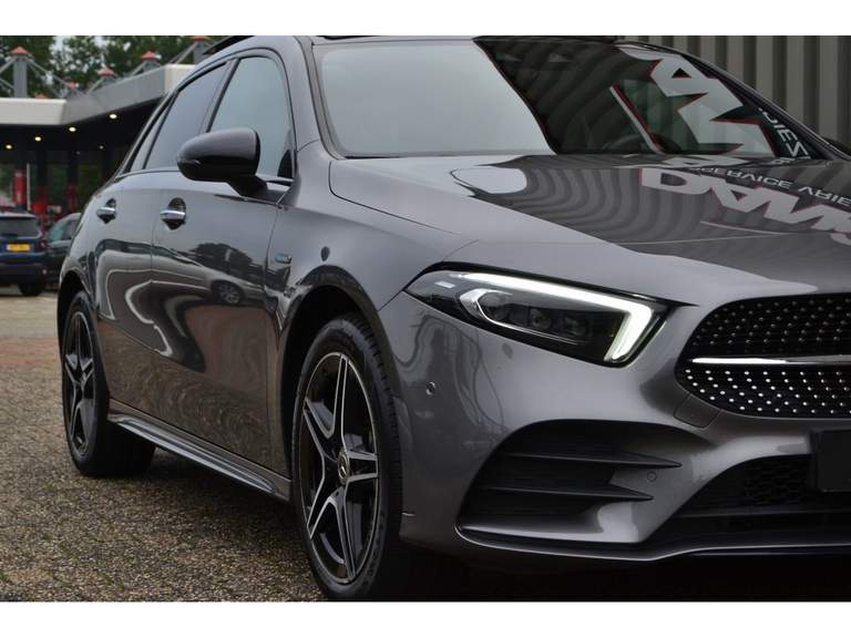 Mercedes-Benz Mercedes-Benz