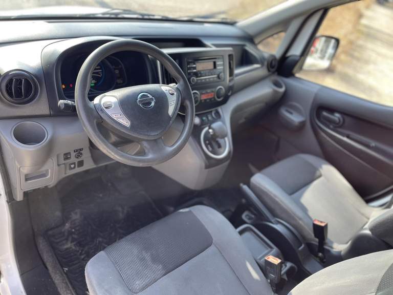 Nissan Nissan