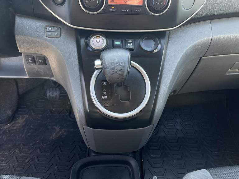Nissan Nissan