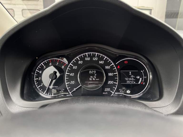 Nissan Nissan