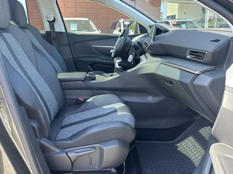 Peugeot Peugeot