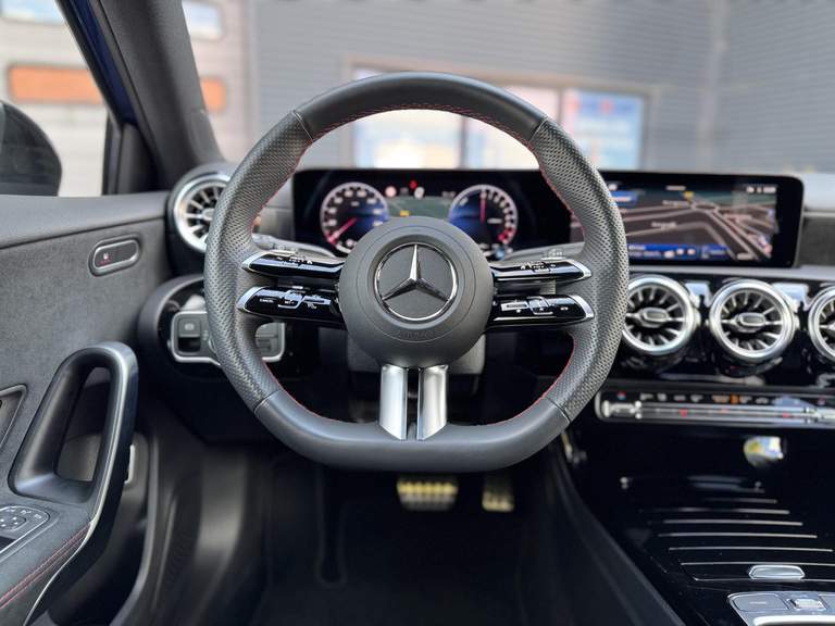 Mercedes-Benz Mercedes-Benz