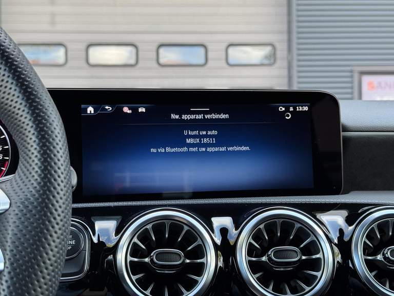 Mercedes-Benz Mercedes-Benz