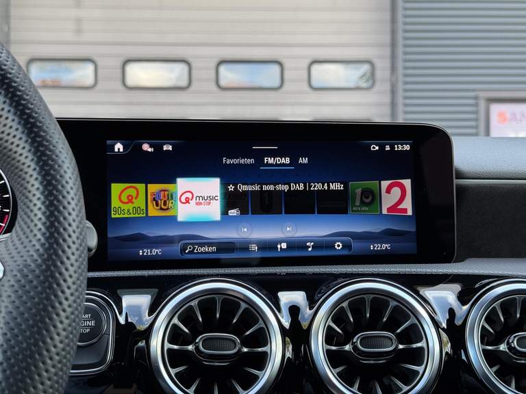 Mercedes-Benz Mercedes-Benz