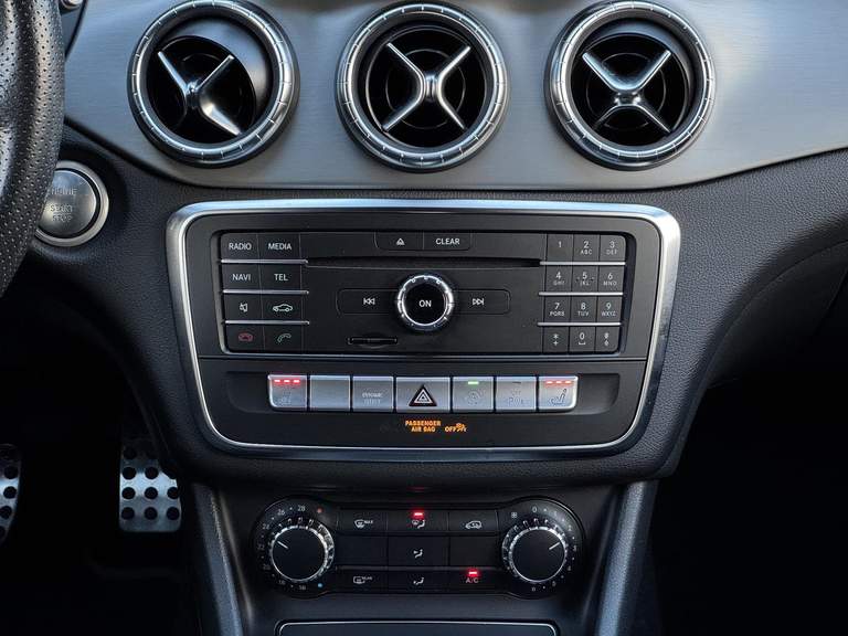 Mercedes-Benz Mercedes-Benz